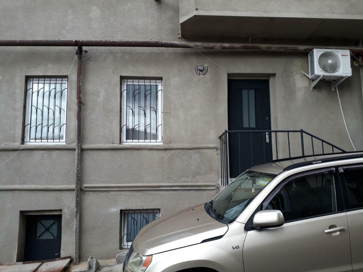 2 Bedroom Apartment In Chugureti Tbilissi Extérieur photo